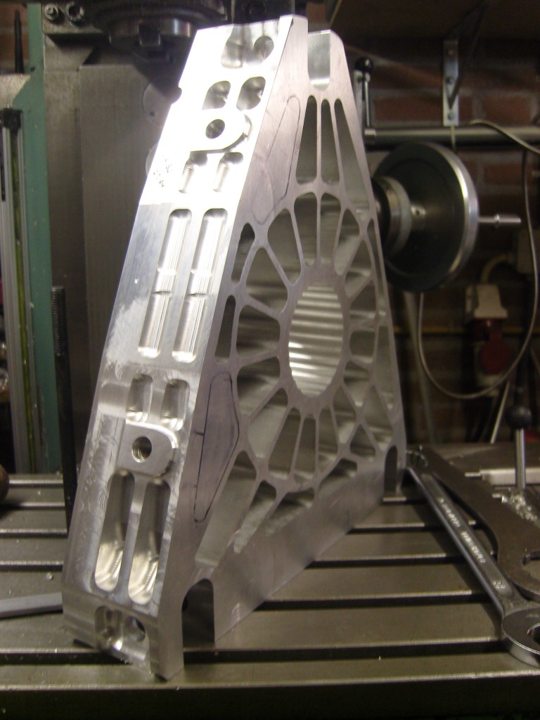 Page 2. Knuckle manufacturing and progressing design www.rsluijters.nl